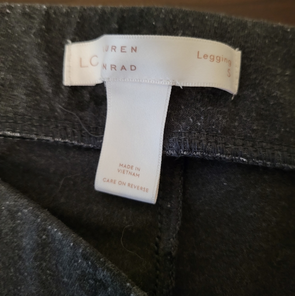 Lauren Conrad Flower Detail Leggings - Picture 3 of 4